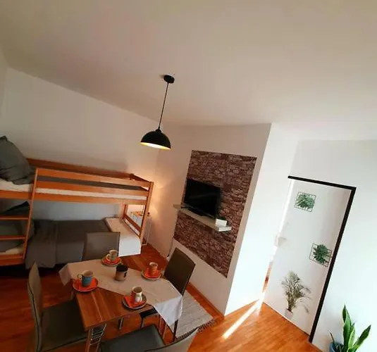 Leo Apartman *